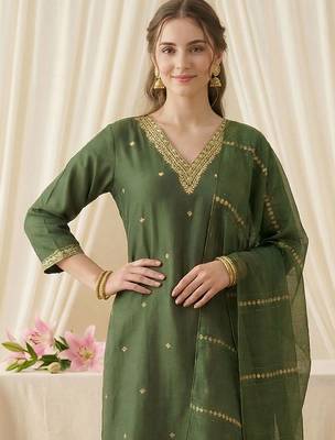 Women Ethnic Motifs Embroidered Regular Thread Work Kurta with Trousers & With Dupatta 5