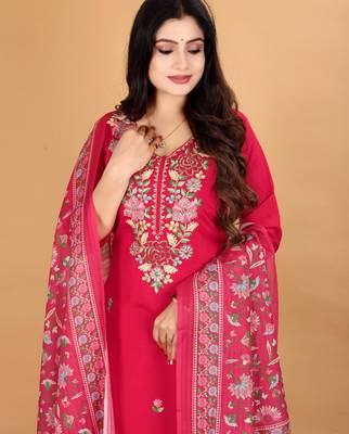 Women's Beautiful Embroidery Work Mul Chanderi Fabric Straight Kurta Pant and Dupatta Set 2