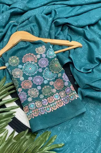 Emerald Color Original flower design work work with floral design Silk blend Saree