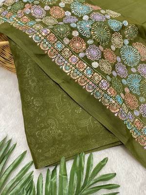 Mahendi Color Original flower design work work with floral design Silk blend Saree 2