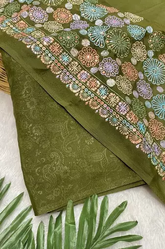 Mahendi Color Original flower design work work with floral design Silk blend Saree