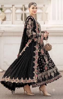 Black heavy zari work kurti suit set 2