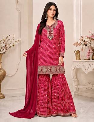Red leheriya print embroidered georgette kurta set with dupatta 1