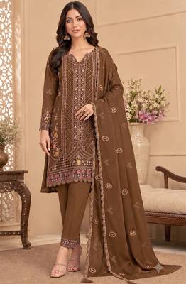 Mehendi heavy embroidery kurti set with scallop border dupatta | festive designer suit 1