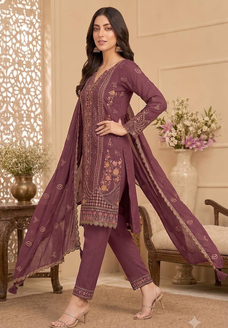 Oniun heavy embroidery kurti set with scallop border dupatta | festive designer suit
