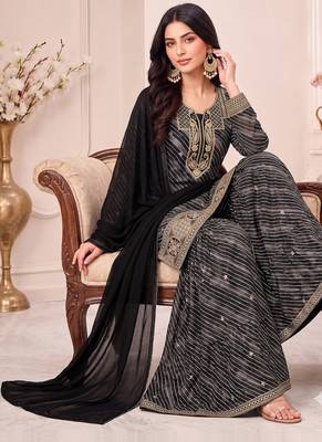 Black leheriya print embroidered georgette kurta set with dupatta 2