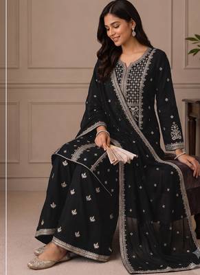 Balck zari work straight kurta with bottom & scallop dupatta set 2