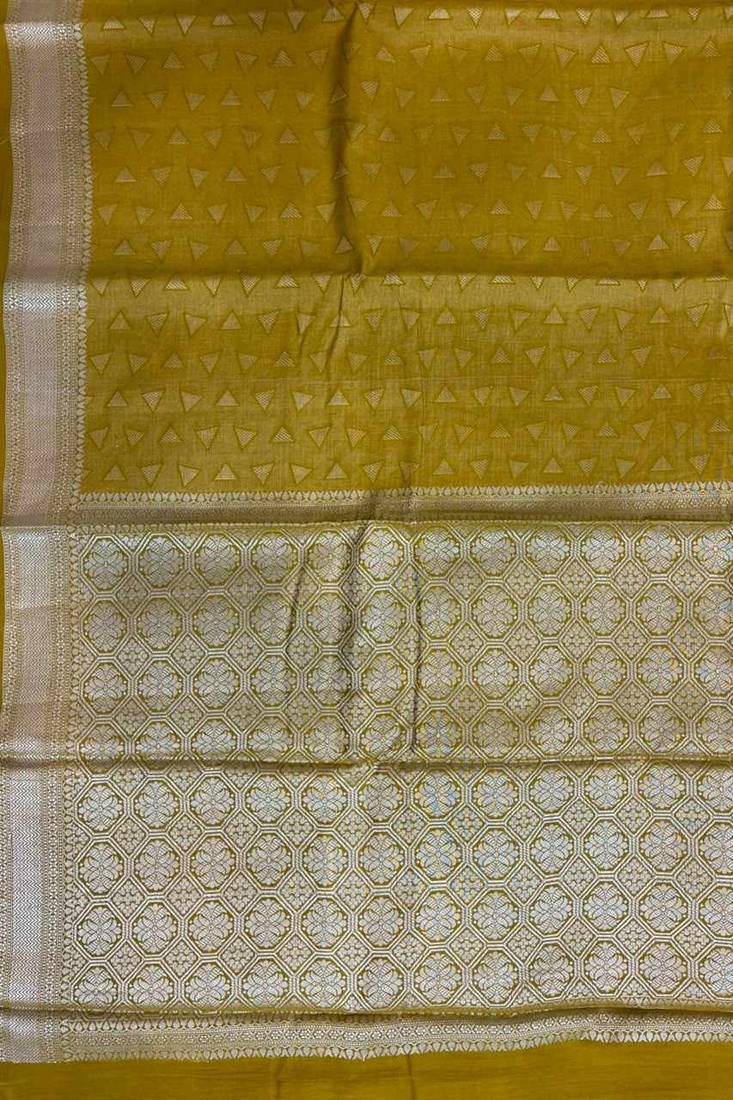 golden banarasi silk blend blend saree with tringular boota work 