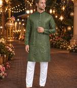 Green embroidered silk blend straight kurta