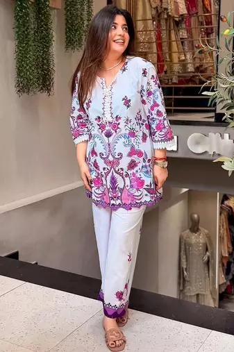 Off white cotton printed kurta with pant