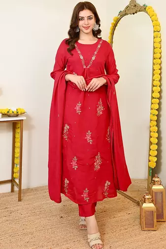 Red mull chanderi heavy thread embroidery work kurta pant set