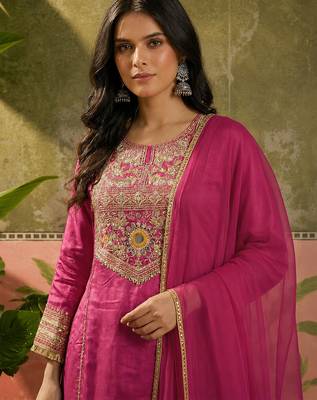 Rani pink french crepe heavy thread embroidery work kurta palazzo set 3