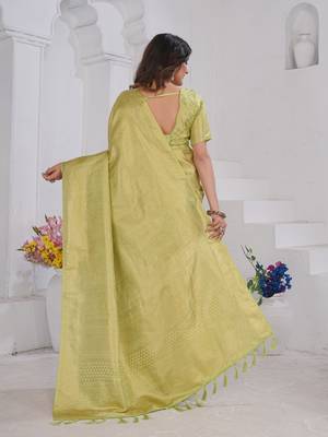 Pista Green Pure Kanjeevaram Silk Blend Rose Floral Woven Zari Design Saree With Stitched Blouse 3