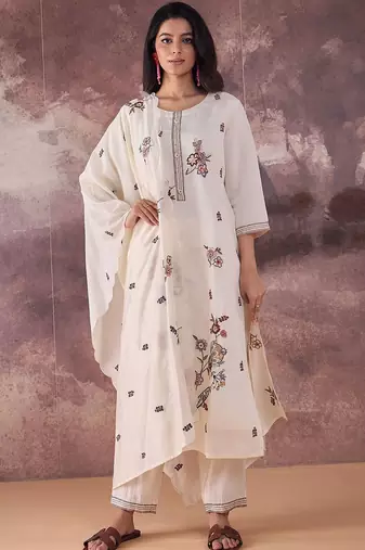 Floral Embroidered Thread Work Straight Kurta With Trousers & Dupatta