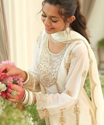 Women Ethnic Motifs Embroidered Regular Gotta Patti Kurta with Palazzos & With Dupatta 2