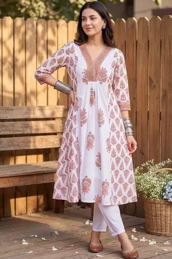 Women Ethnic Motifs Printed Empire Thread Work Pure Cotton Kurta with Trousers