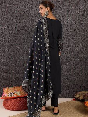 Women Ethnic Motifs Embroidered Regular Thread Work Pure Cotton Kurta with Trousers & With Dupatta 5