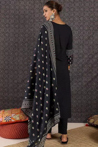 Women Ethnic Motifs Embroidered Regular Thread Work Pure Cotton Kurta with Trousers & With Dupatta