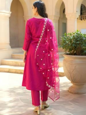 Ethnic Motifs Embroidered Kurta With Trouser & Dupatta 3