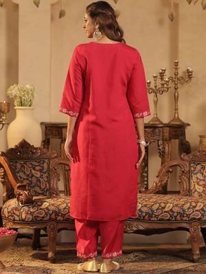Women Floral Embroidered Regular Sequinned Straight Kurta with Trousers & Dupatta 4