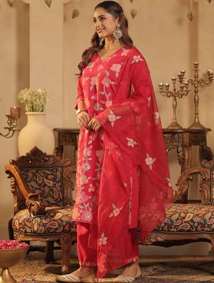 Women Floral Embroidered Regular Sequinned Straight Kurta with Trousers & Dupatta 5