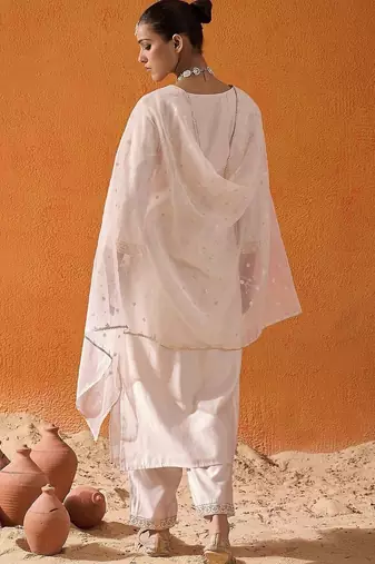 Women Ethnic Motifs Embroidered Regular Kurta With Trousers & Dupatta