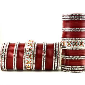 acrylic plastic suhag panjubi chura red colour  size-2.4,2.6,2.8,2.10 2