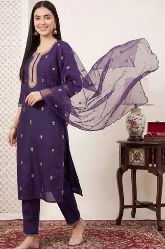 Women Ethnic Motifs Embroidered Regular Thread Work Kurta with Trousers & With Dupatta