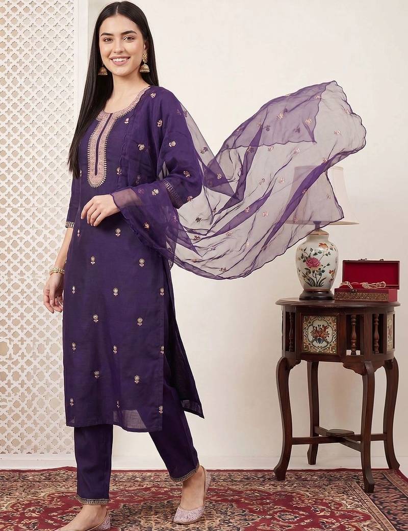 Women Ethnic Motifs Embroidered Regular Thread Work Kurta with Trousers & With Dupatta