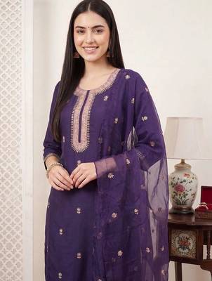Women Ethnic Motifs Embroidered Regular Thread Work Kurta with Trousers & With Dupatta 2