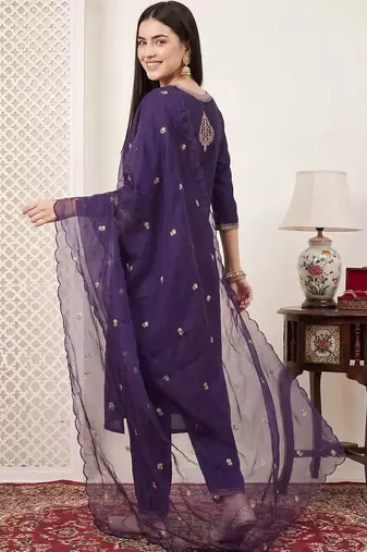 Women Ethnic Motifs Embroidered Regular Thread Work Kurta with Trousers & With Dupatta