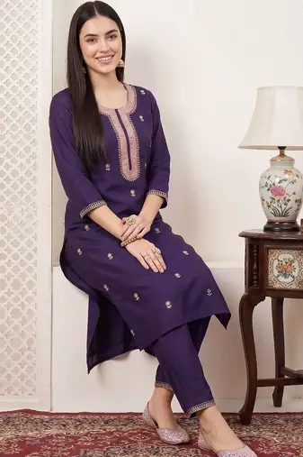 Women Ethnic Motifs Embroidered Regular Thread Work Kurta with Trousers & With Dupatta