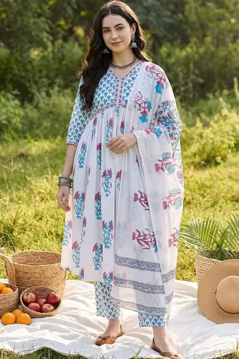 Women Floral Printed Empire Pure Cotton Kurta with Trousers & With Dupatta