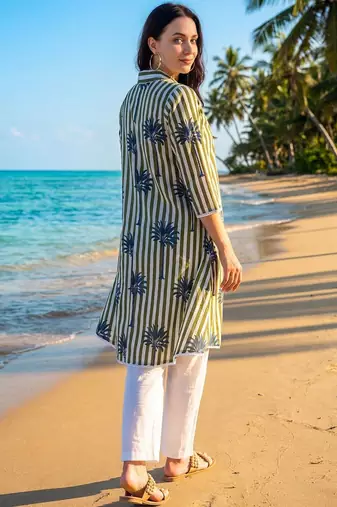 Women Floral Printed Empire Pure Cotton Kurta with Palazzos & With Dupatta