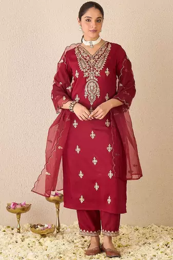 Women Ethnic Motifs Embroidered Regular Gotta Patti Kurta Trousers With Dupatta