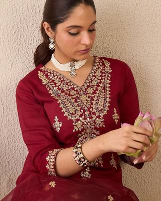 Women Ethnic Motifs Embroidered Regular Gotta Patti Kurta Trousers With Dupatta 3