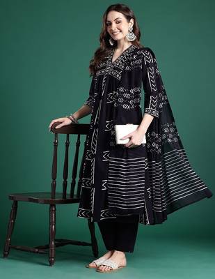Geometric Printed Empire Thread Work Pure Cotton Kurta with Trousers & Dupatta 1