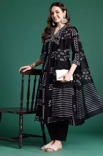 Geometric Printed Empire Thread Work Pure Cotton Kurta with Trousers & Dupatta