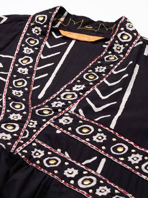 Geometric Printed Empire Thread Work Pure Cotton Kurta with Trousers & Dupatta 2