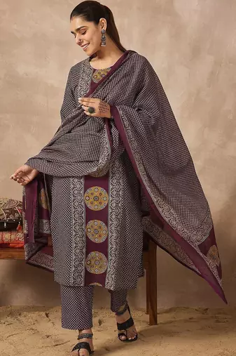 Women Ethnic Motifs Printed Regular Sequinned Pure Cotton Kurta with Trousers & With Dupatta