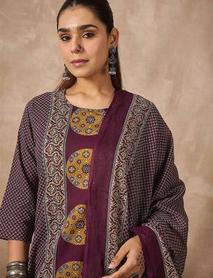 Women Ethnic Motifs Printed Regular Sequinned Pure Cotton Kurta with Trousers & With Dupatta 3