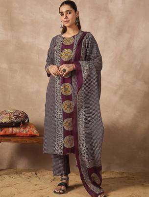 Women Ethnic Motifs Printed Regular Sequinned Pure Cotton Kurta with Trousers & With Dupatta 5