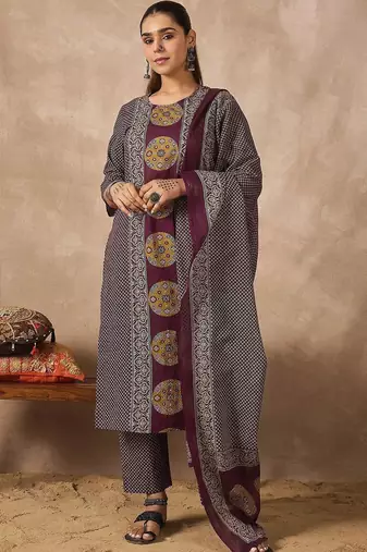 Women Ethnic Motifs Printed Regular Sequinned Pure Cotton Kurta with Trousers & With Dupatta