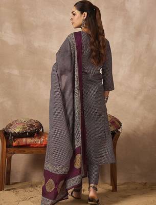 Women Ethnic Motifs Printed Regular Sequinned Pure Cotton Kurta with Trousers & With Dupatta 7