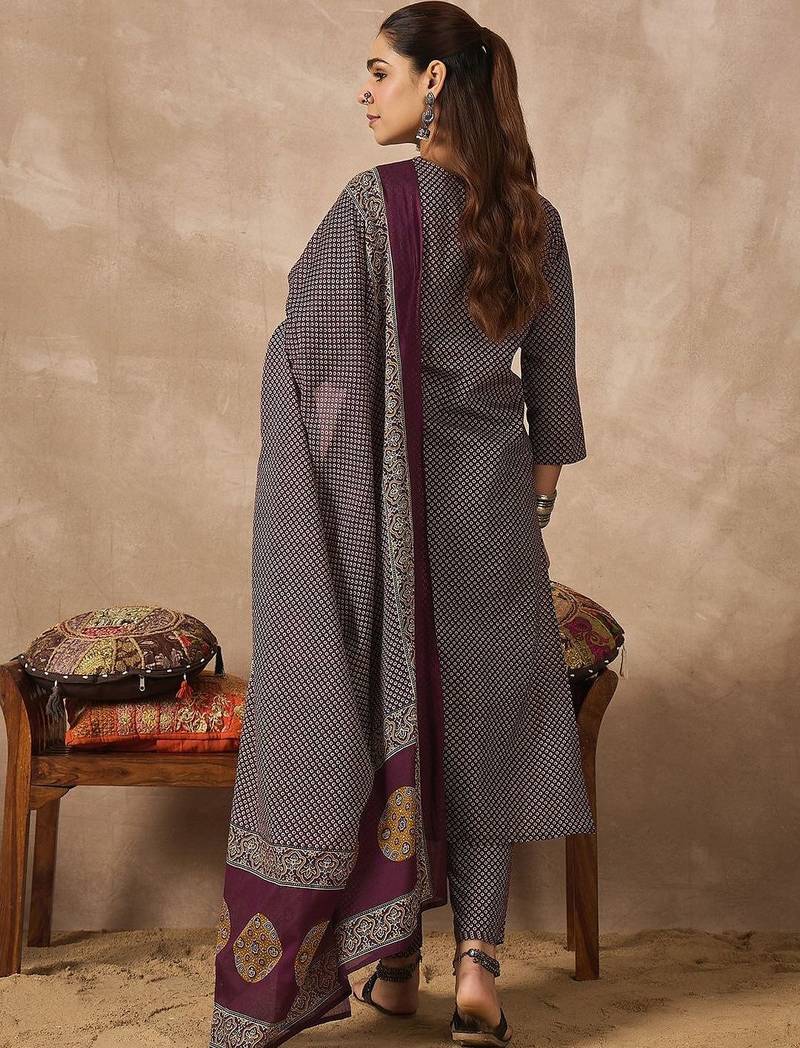 Women Ethnic Motifs Printed Regular Sequinned Pure Cotton Kurta with Trousers & With Dupatta