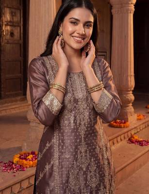 Women Ethnic Motifs Regular Kurta with Trousers & With Dupatta 2