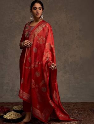Women Ethnic Motifs Embroidered Regular Thread Work Kurta with Trousers & With Dupatta 4