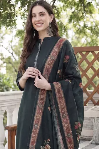 Women Ethnic Motifs Embroidered Regular Thread Work Kurta with Trousers & With Dupatta