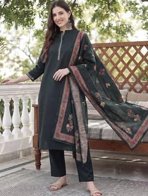 Women Ethnic Motifs Embroidered Regular Thread Work Kurta with Trousers & With Dupatta 2
