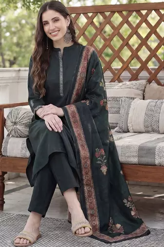 Women Ethnic Motifs Embroidered Regular Thread Work Kurta with Trousers & With Dupatta